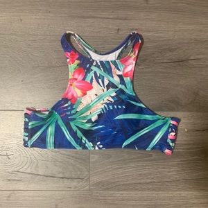 Super cute swim top size L